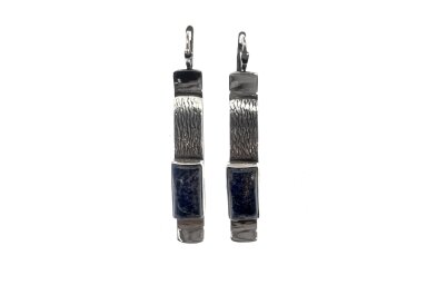 Single earrings with lapis lazuli Single earrings with lapis lazuli