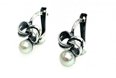 Earrings with cultivated freshwater pearl A981400240 1