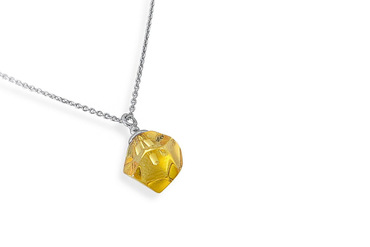 Silver chain with Amber 1 Silver chain with Amber 1