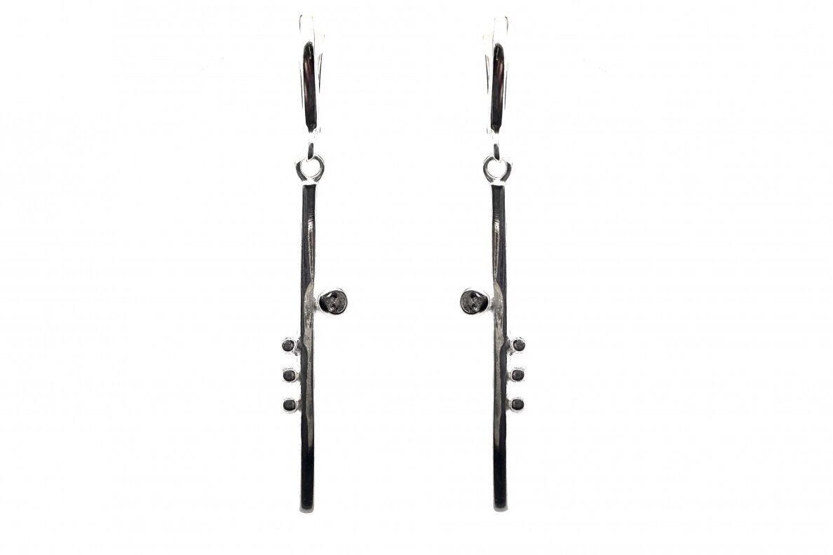 Silver dangling earrings AU0000400450