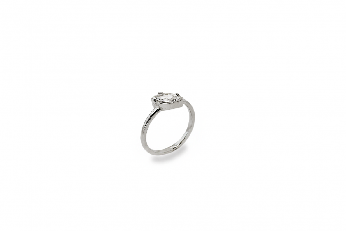 Silver ring with Zircon Silver ring with Zircon