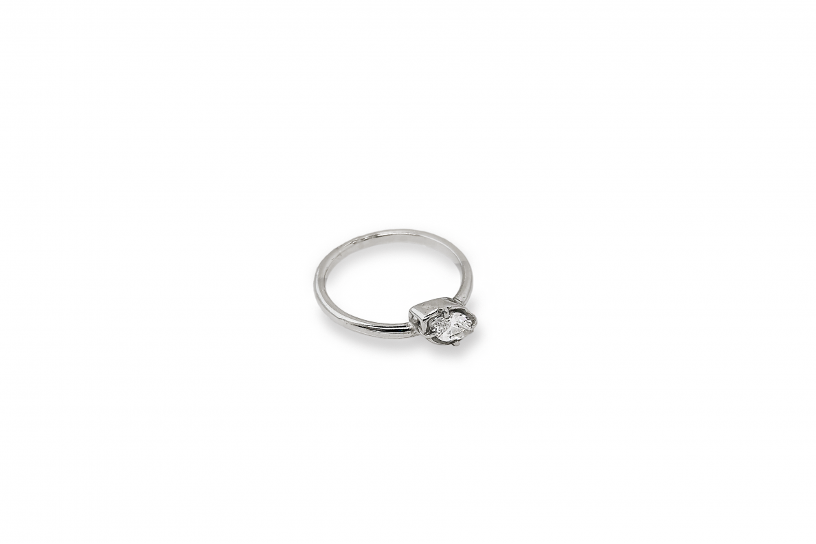 Silver ring with Zircon 1 Silver ring with Zircon 1