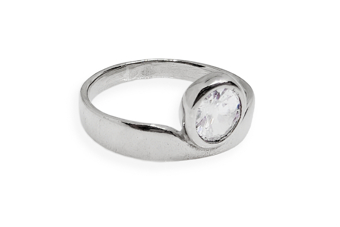 Silver ring with Zircon 1 Silver ring with Zircon 1