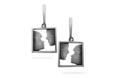 Silver earrings - Kiss