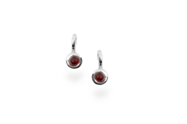 Silver earrings with Garnets Silver earrings with Garnets