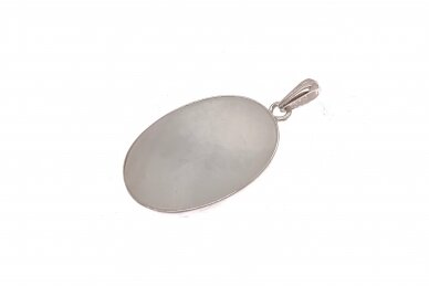 Silver pendant with mother of pearl 1