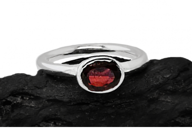 Silver ring with Garnet 1 Silver ring with Garnet 1
