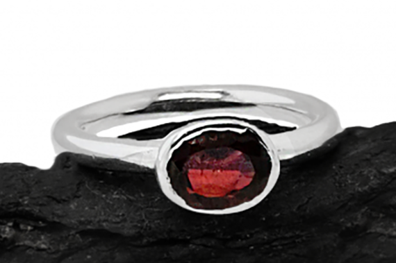 Silver ring with Garnet 2 Silver ring with Garnet 2