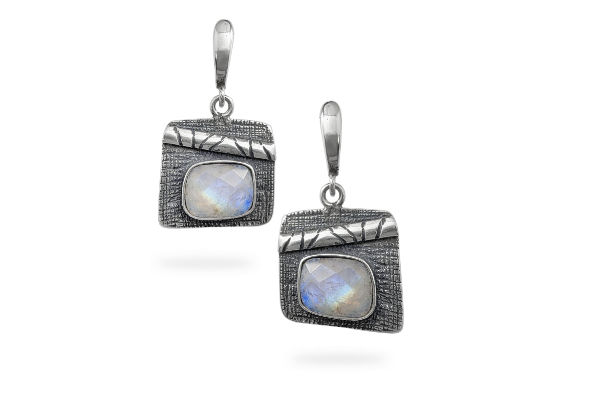 Exclusive earrings with Moonstone Exclusive earrings with Moonstone