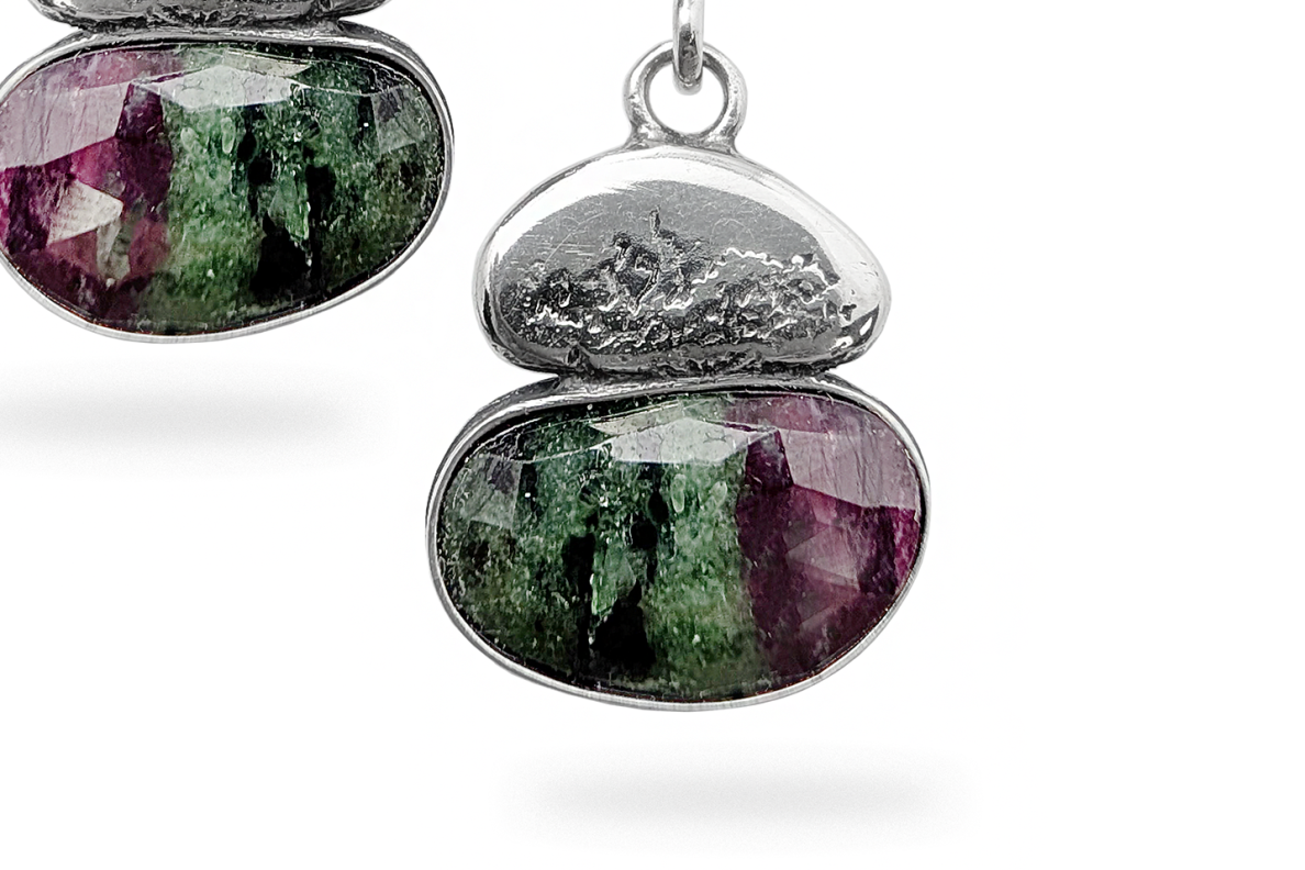 Exclusive earrings with Ruby 2
