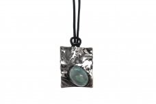 Exclusive necklace with agate