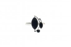 Exclusive ring with Onyx stone