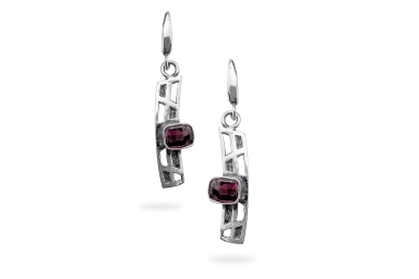 Exclusive earrings with Garnets Exclusive earrings with Garnets
