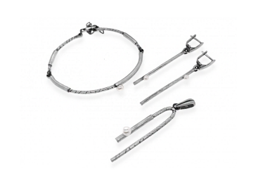 Complect with Cultured Pearl
