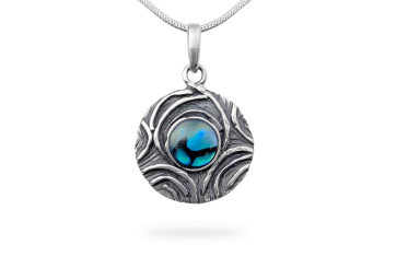 Exclusive pendant with Mother of Pearl Exclusive pendant with Mother of Pearl