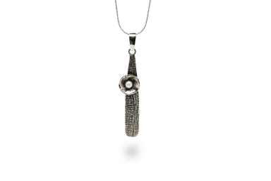 Exclusive pendant with Pearl Exclusive pendant with Pearl