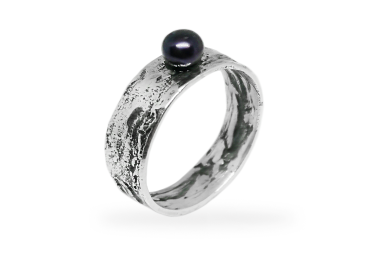 Exclusive ring with Blue Pearl Exclusive ring with Blue Pearl