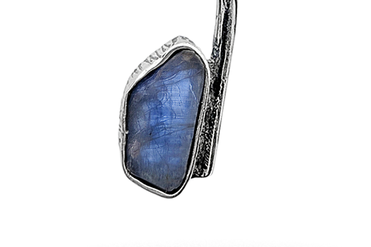 Exclusive pendant with Kyanite 2 Exclusive pendant with Kyanite 2