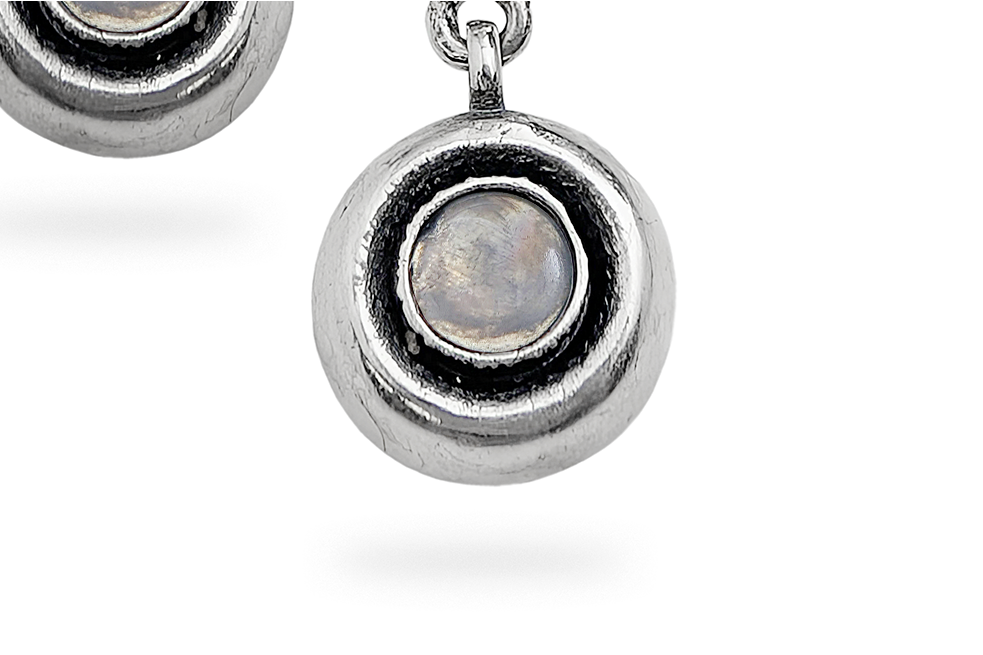 Exclusive earrings with Moonstone 3